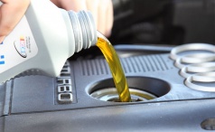Правила замены моторного масла в автомобиле